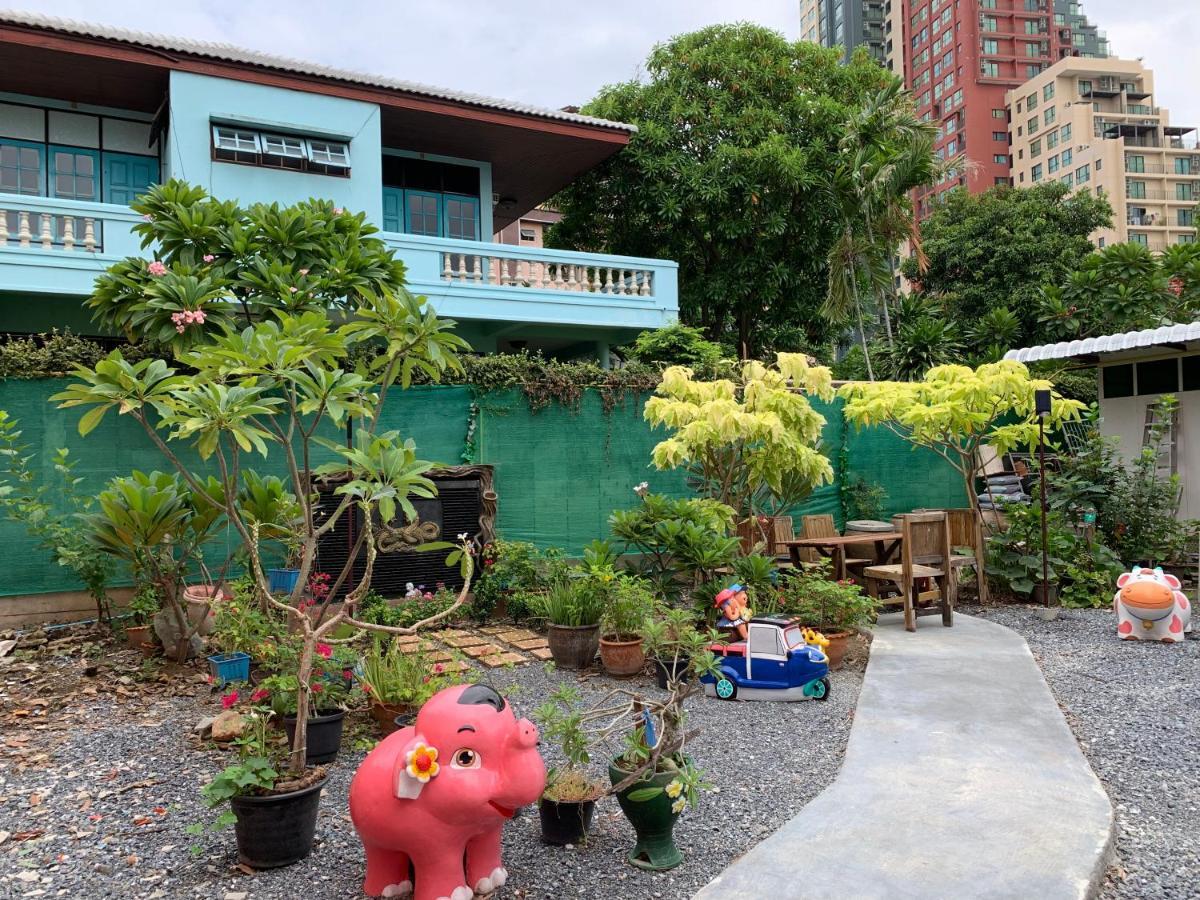Gaiwandhanat Homestay バンコク都 エクステリア 写真
