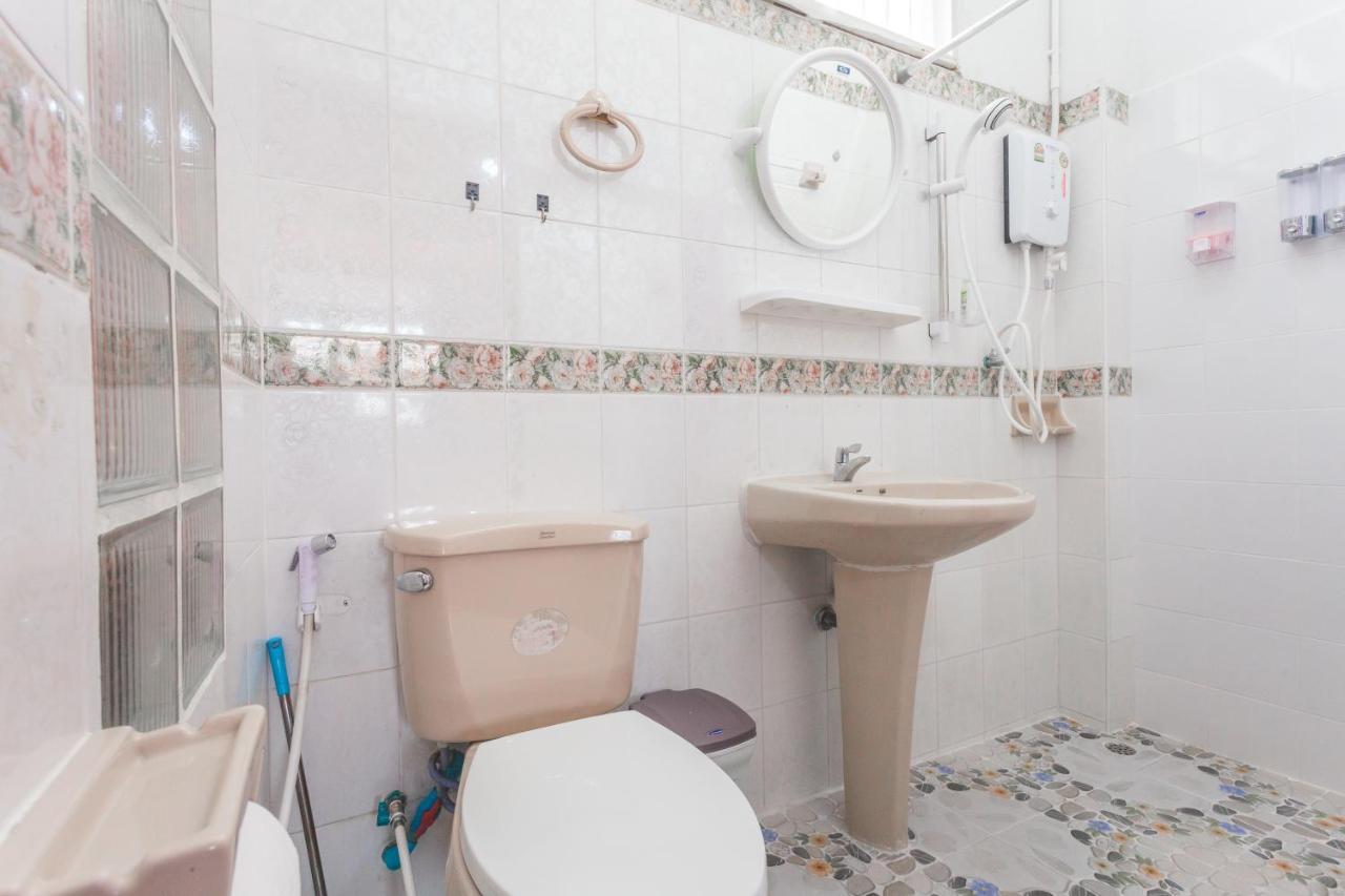 Gaiwandhanat Homestay バンコク都 エクステリア 写真